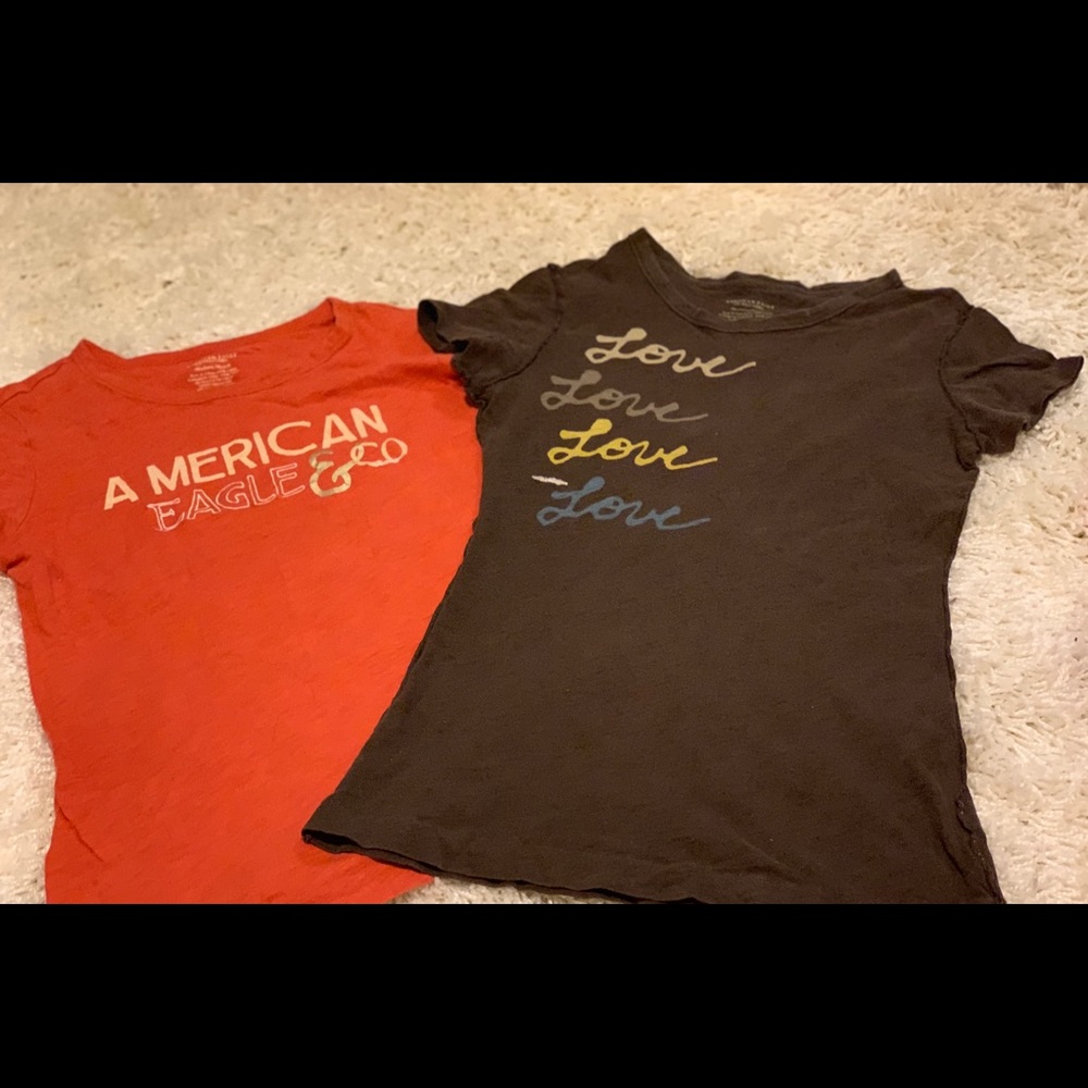American Eagle Outfitters Women Graphic T bundle
